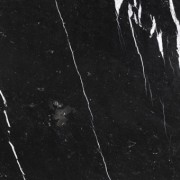 Акция мрамор Неро Марквино  NEGRO MARQUINA  с укладкой под ключ 10 000 руб 